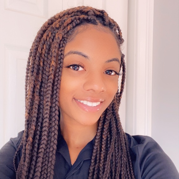 Meet your Posher, Sarah - Picture 1 of 1